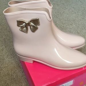 Women's Light Pink/Beige Rain Boots (size 10)